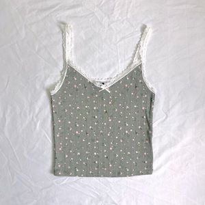 H&M dainty green floral lace tank top